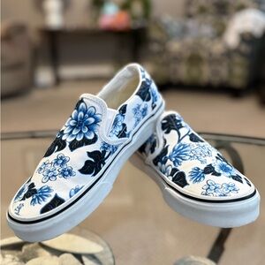 Vans • White and Blue Floral Slip-On Sneakers